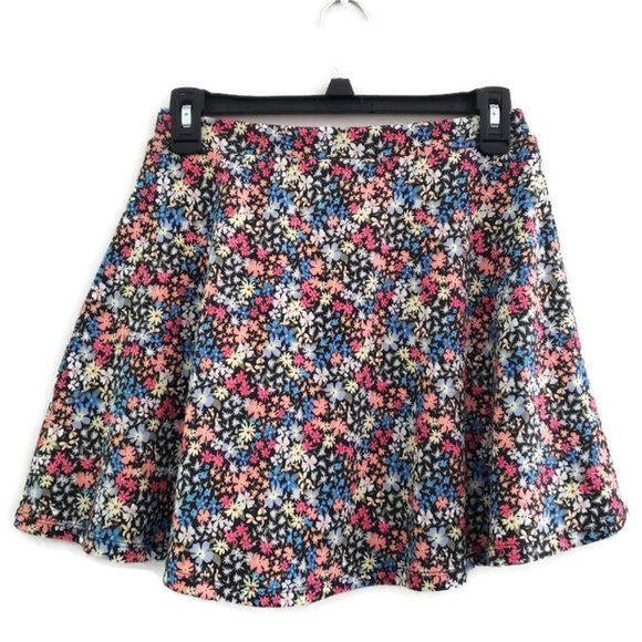 SO Women's Floral Zip Front Flared Mini Skirt - Picture 2 of 7